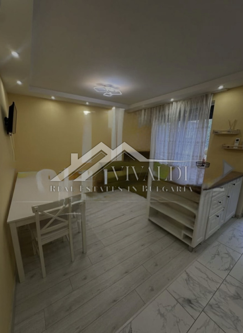 Three-room Apartment in Kaysieva Gradina District, Varna