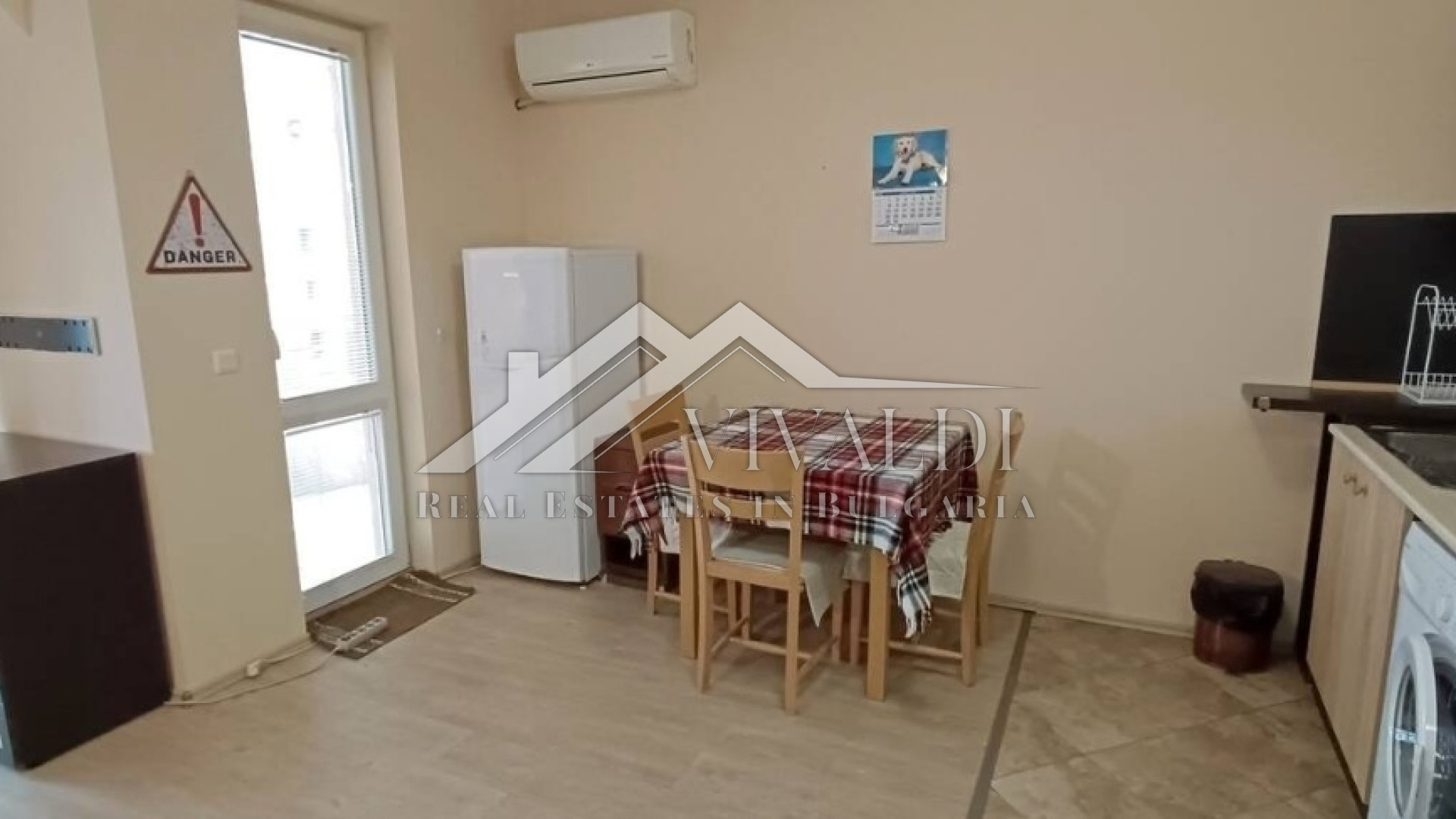 One-room apartment in Vazrazhdane 1 district