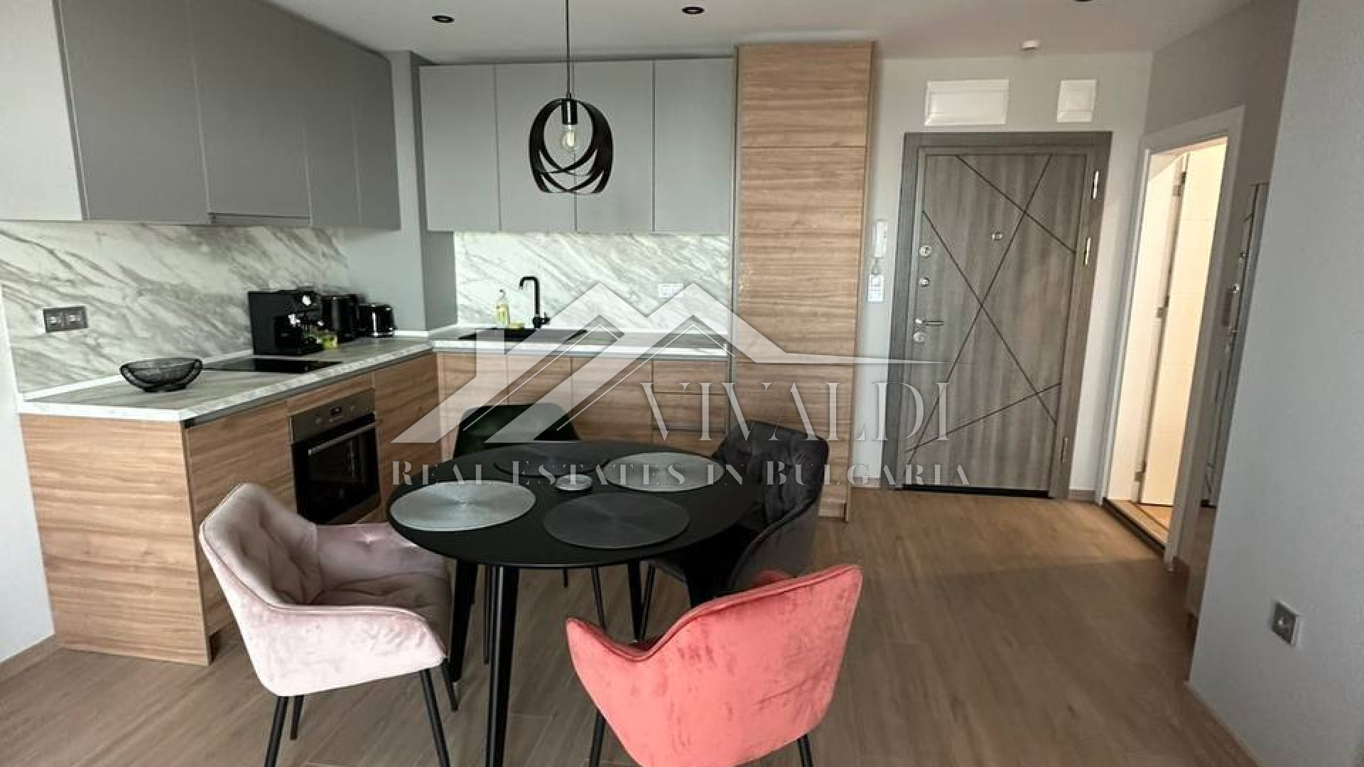 One-bedroom apartment in a new residential complex with sea view in the resort of St. St. Constantine and Helena