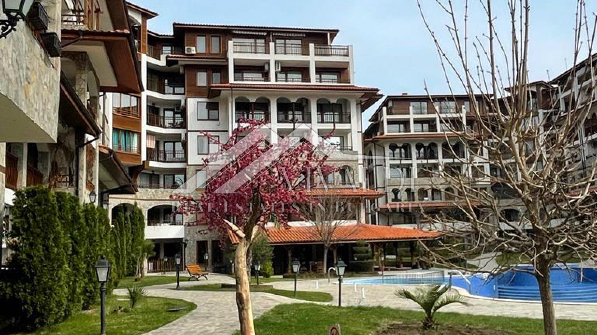 Cozy bright studio in Saint Vlas