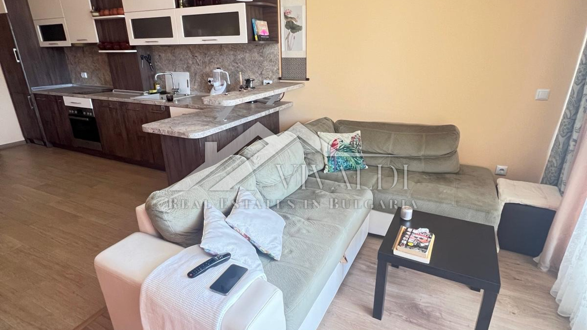 3-room apartment in the St. St. Constantine and Elena resort, Varna