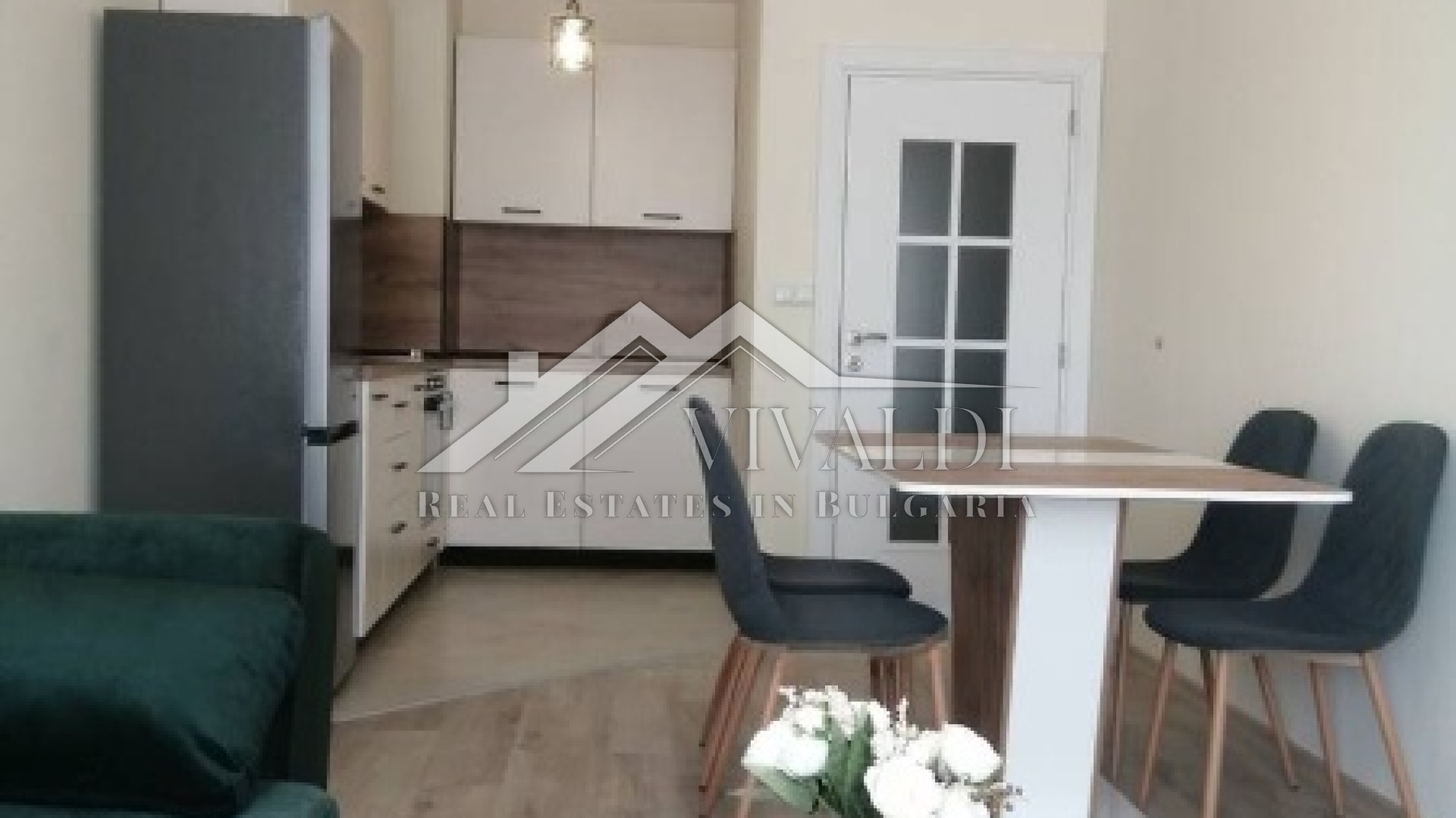 Two-room apartment in the HEI area of Varna.
