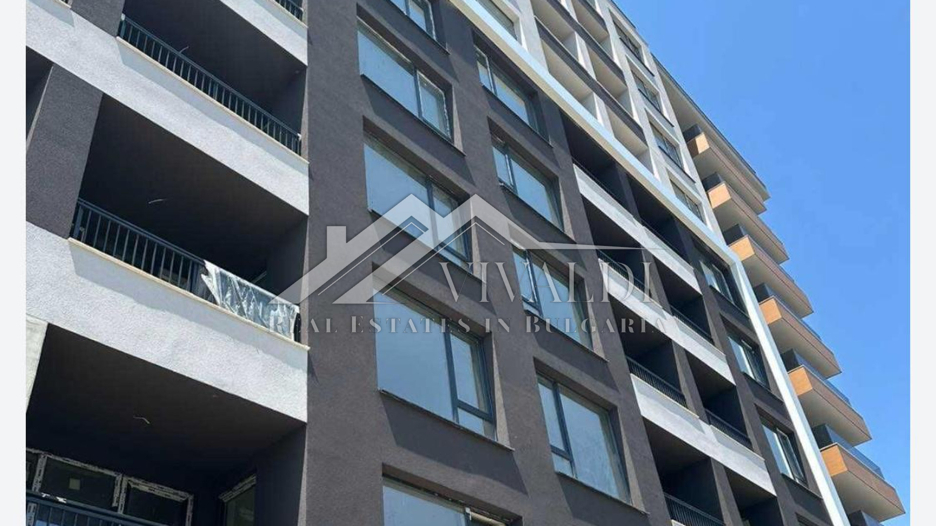 2-комнатная  квартира в новом доме в кв. Възраждане , г.Варна