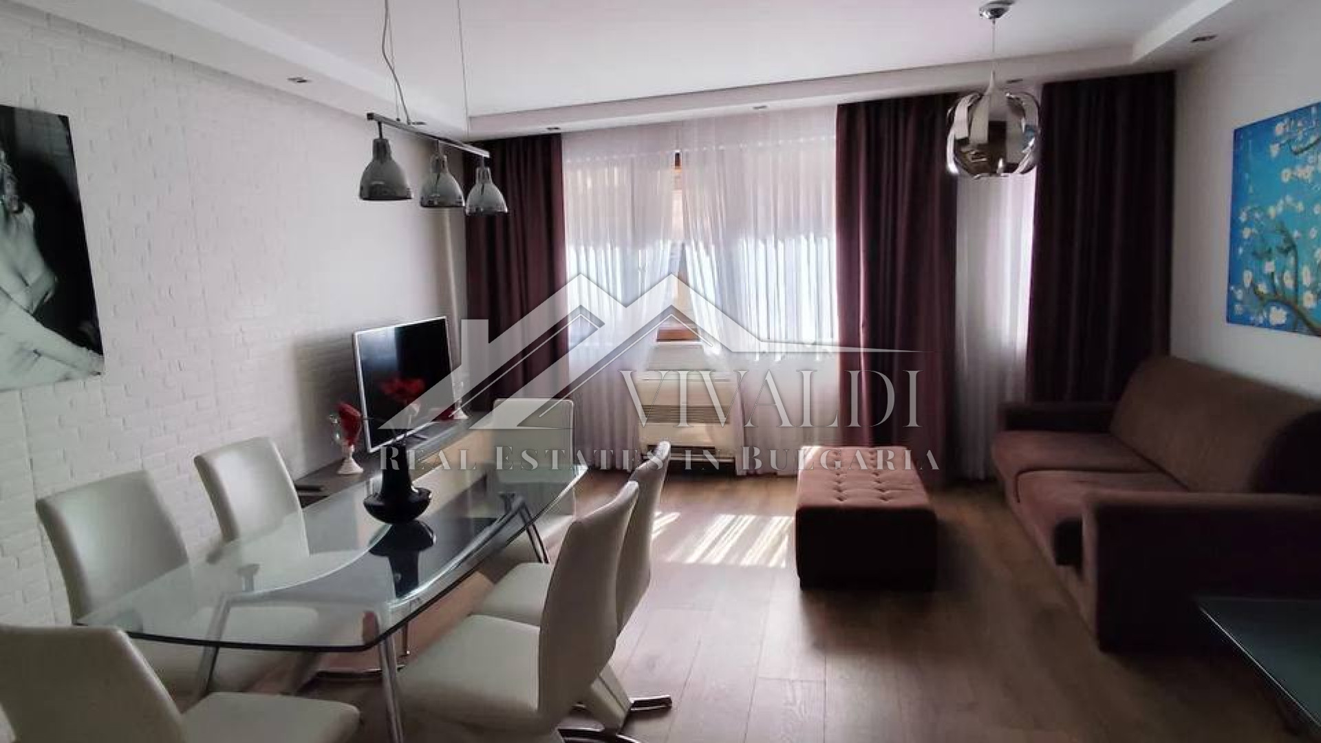 Elegant 2-room apartment in the center of Varna