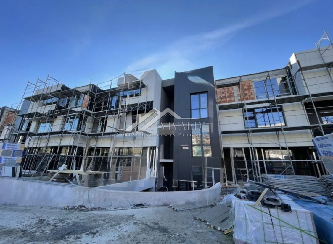 Two-room apartment in a new building in the Briz area, Varna