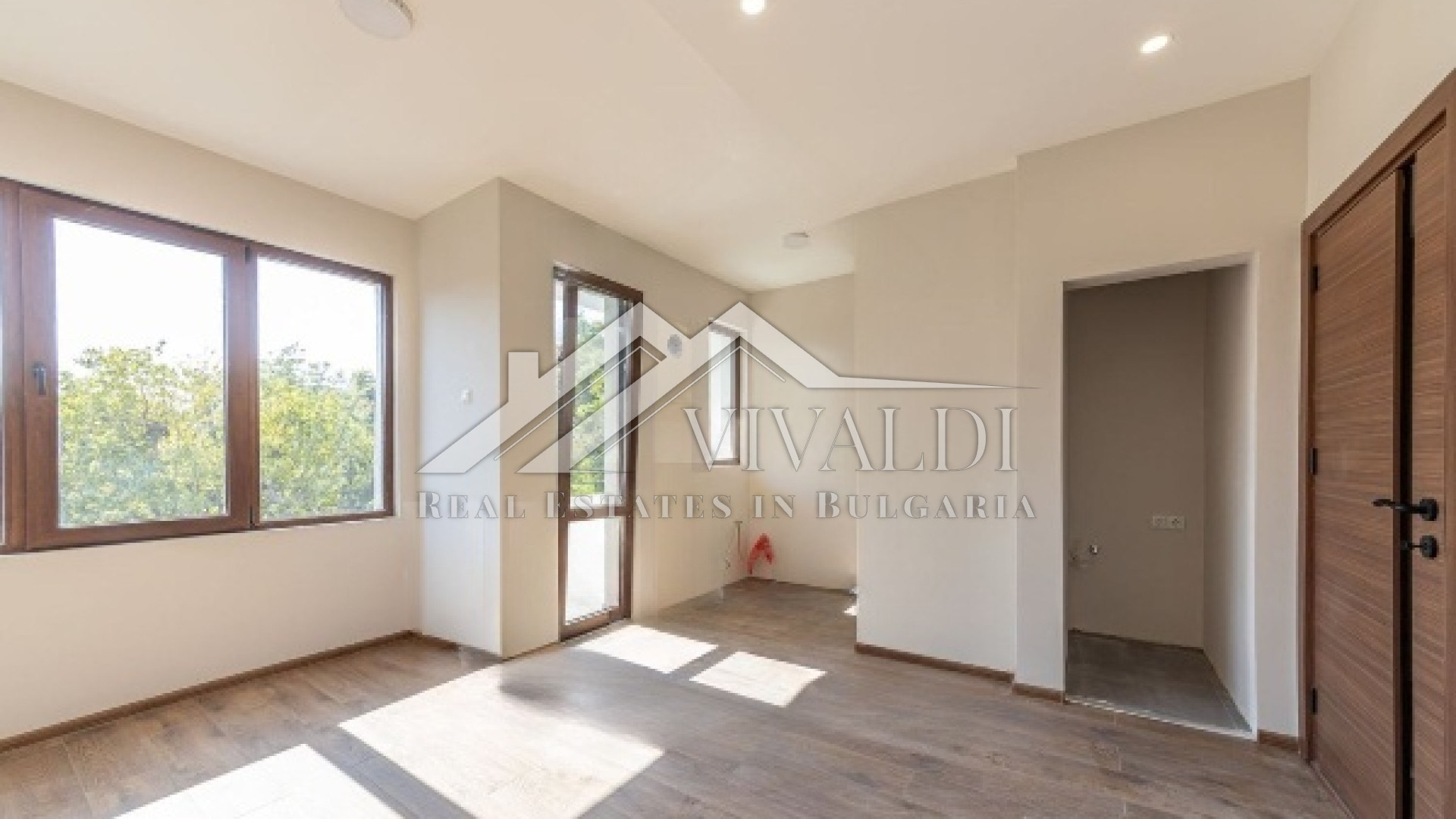 Two-room apartment in the area of ​​the District Hospital, Varna