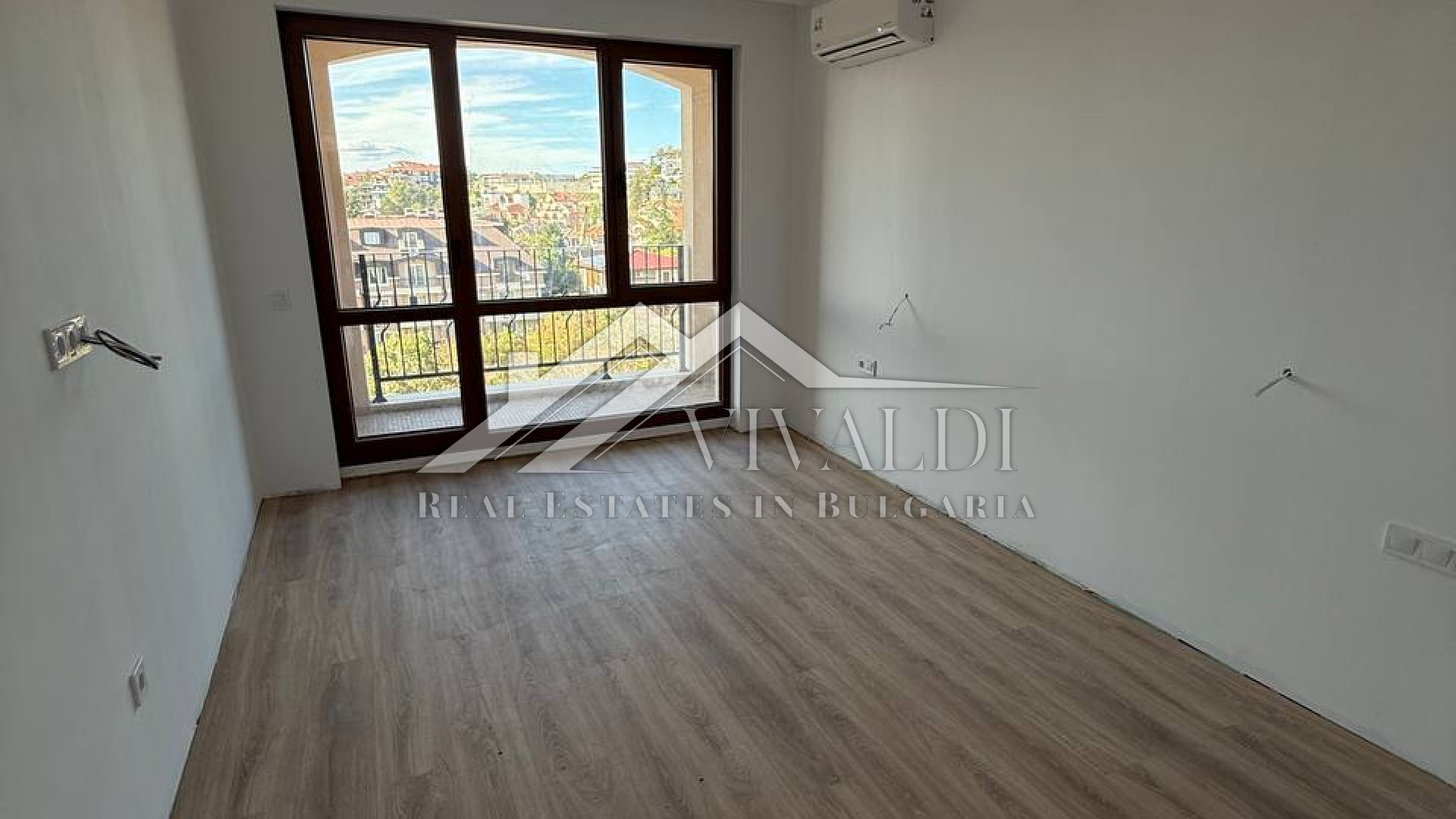 Современная двухкомнатная квартира в одном из самых популярных курортов Болгарии — Солнечный Берег