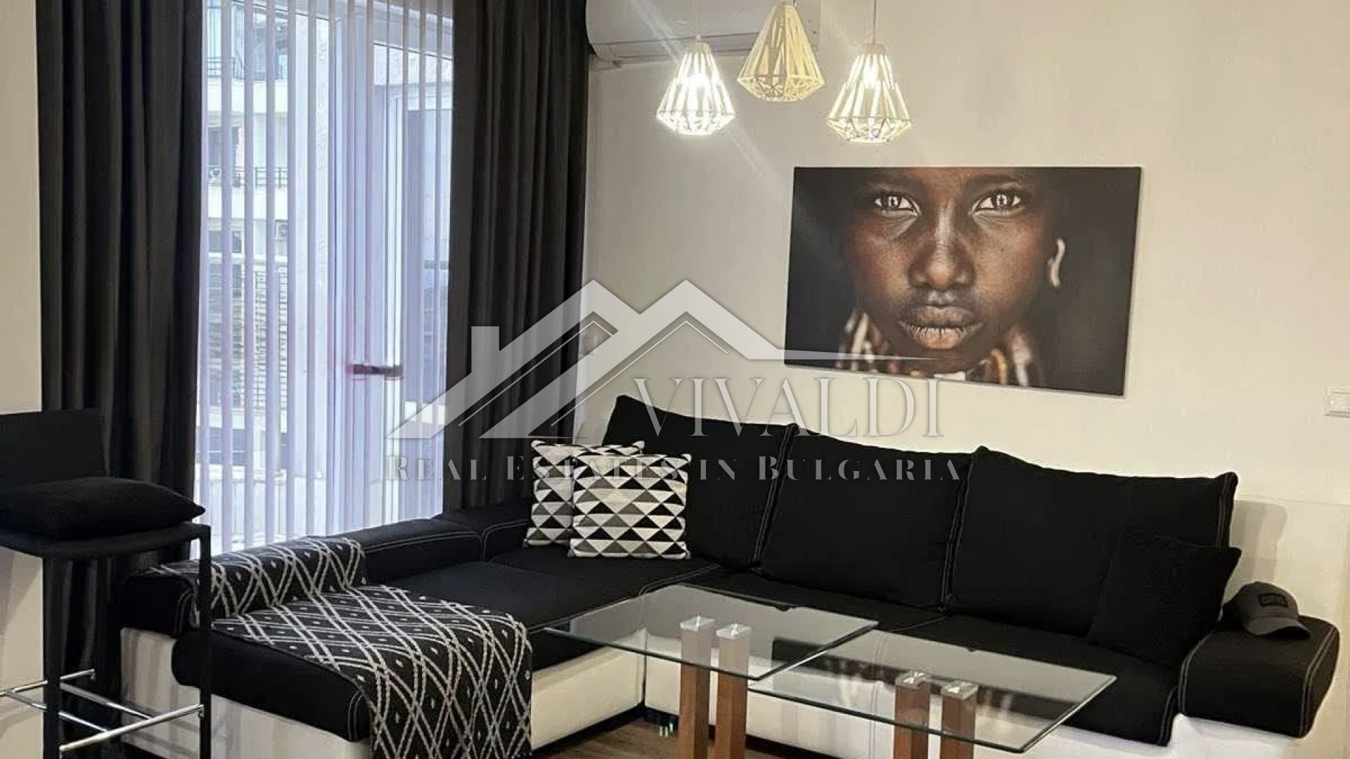 Стилен апартамент с две спални и панорамна гледка към морето, Траката, Варна Стилен апартамент с две спални и панорамна гледка към морето, Траката, Варна