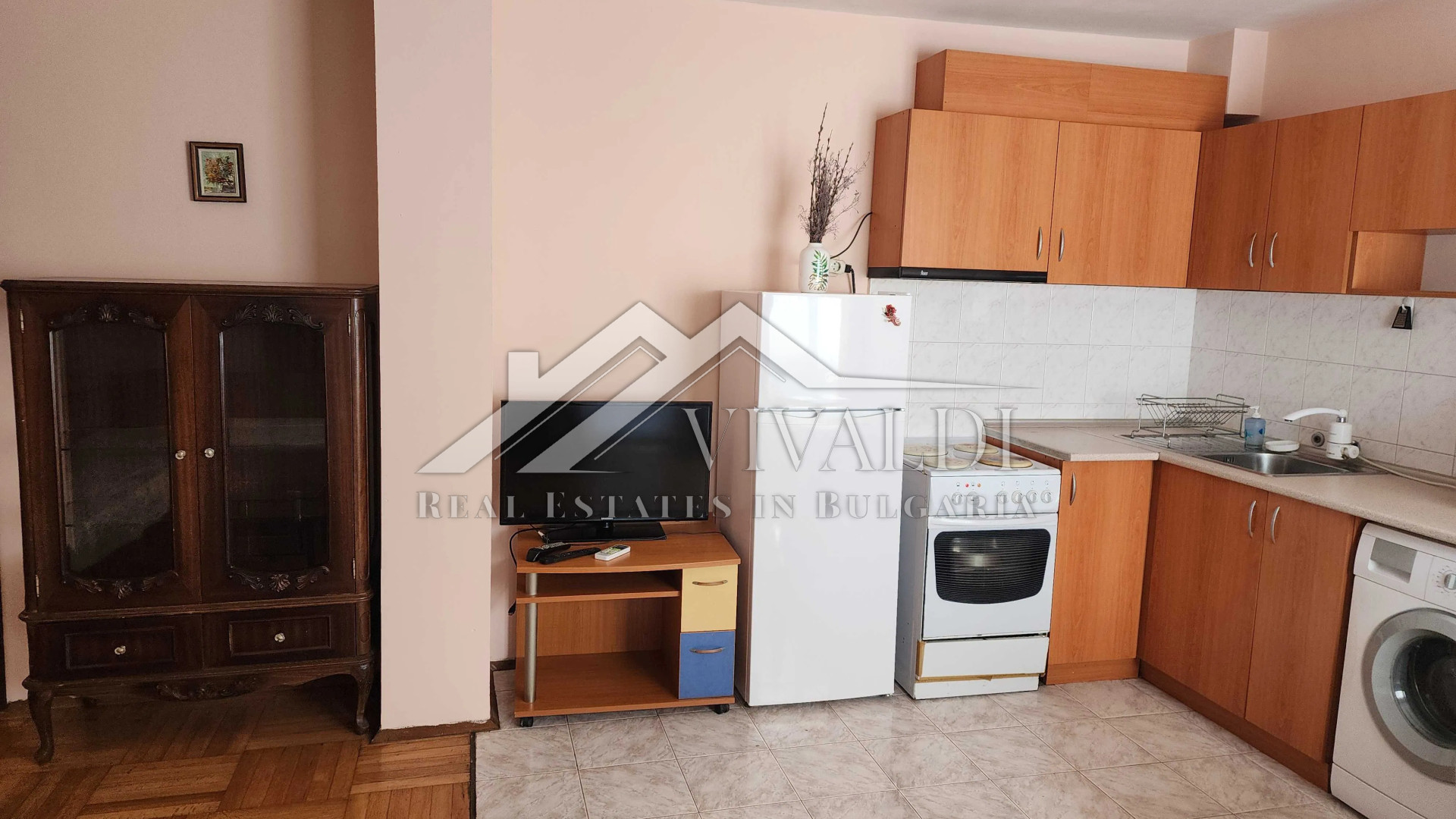 Уютен двустаен апартамент близо до Спортната зала, Варна Уютен двустаен апартамент близо до Спортната зала, Варна