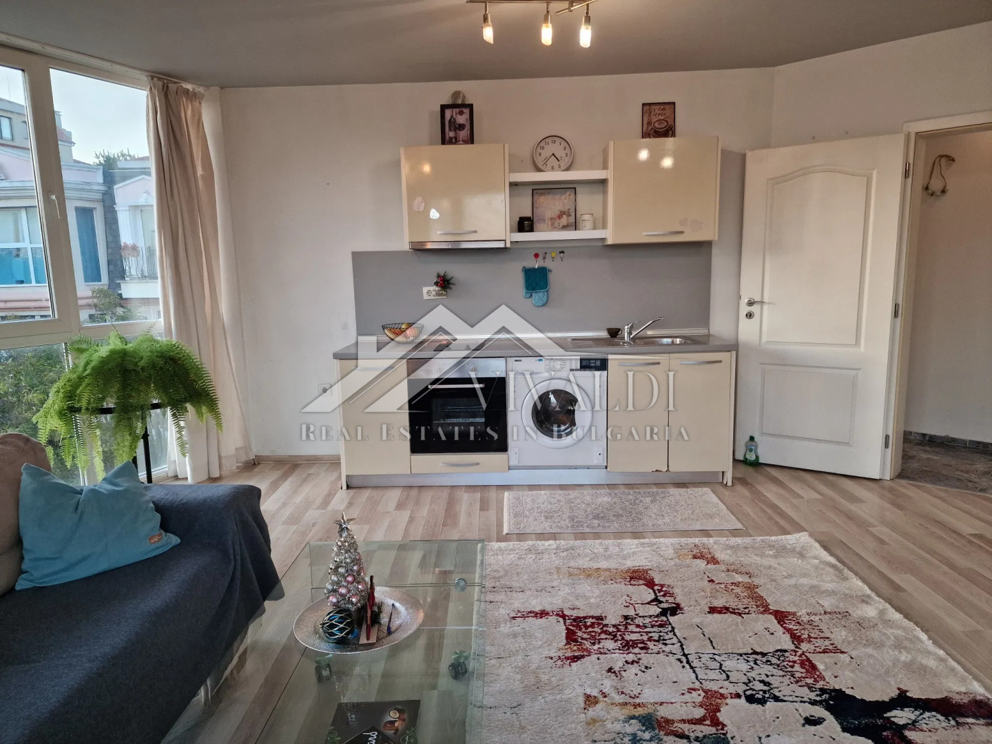 Двухкомнатная квартира в районе Евксиноград, Варна