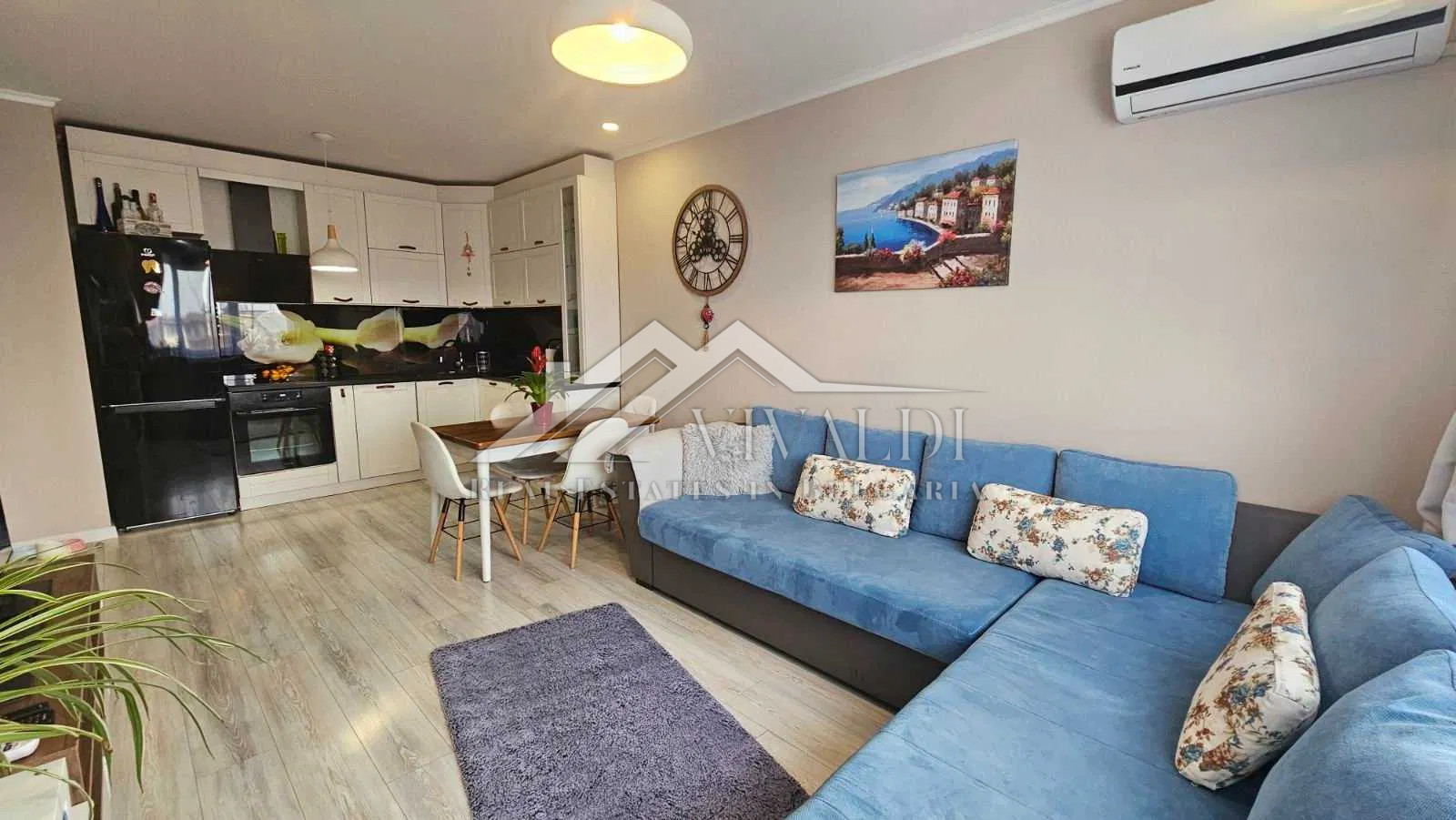 Трехкомнатная квартира в районе Възраждане 3, г. Варна