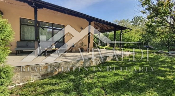 Нова къща в с. Средно село, област Варна