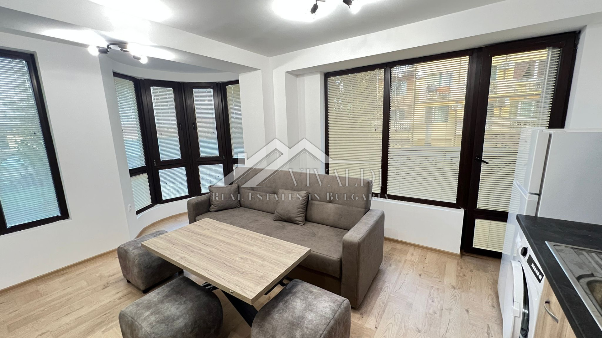 Просторен двустаен апартамент в село Кранево, област Добрич