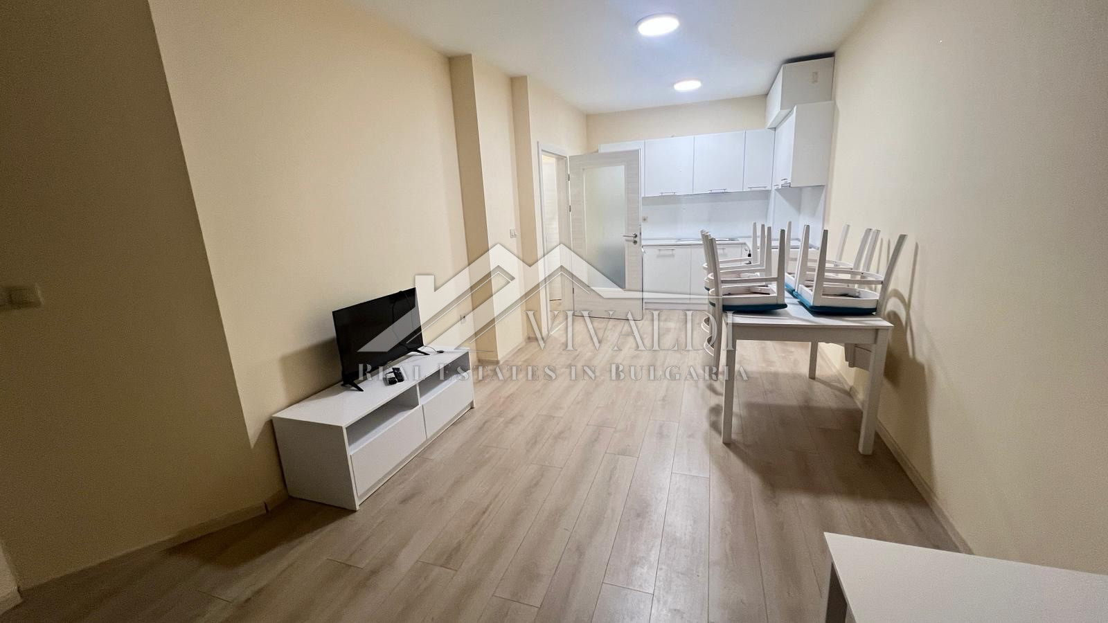 Двустаен апартамент в комплекс „Саут Бей“, Аспарухово, Варна