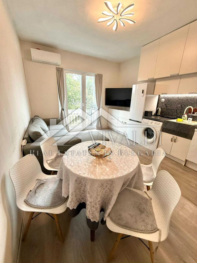 Тристаен апартамент в района на Гръцка махала, Варна