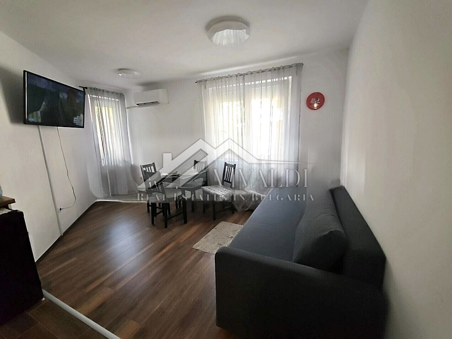 Двустаен апартамент в ж.к Чайка, Варна