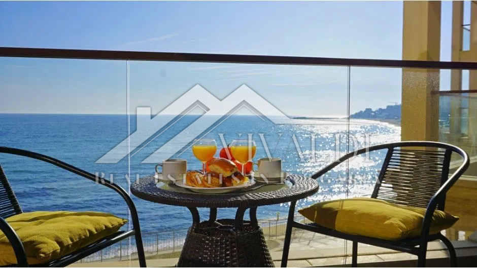 Двустаен апартамент с паркомясто, район Ален Мак, Варна