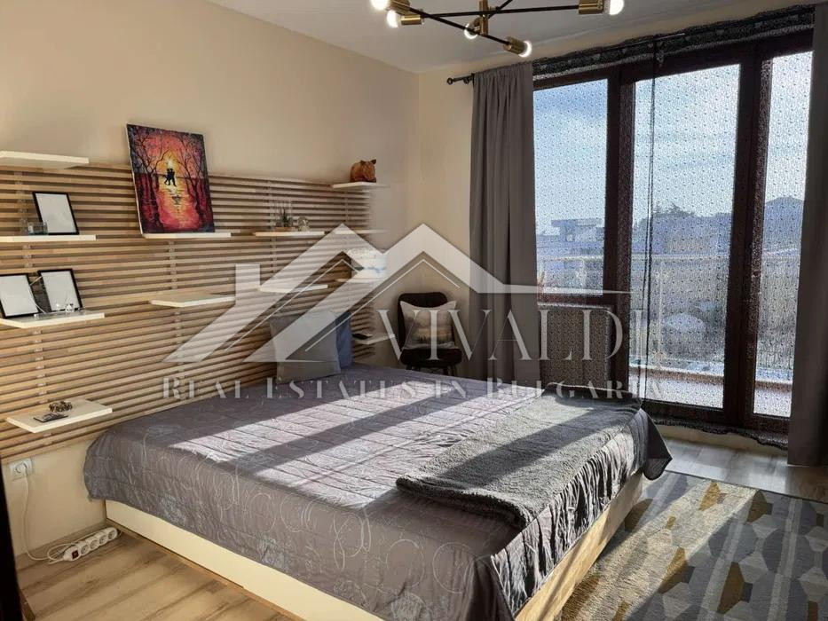 Двустаен апартамент с паркомясто в района на Горна Трака, Варна