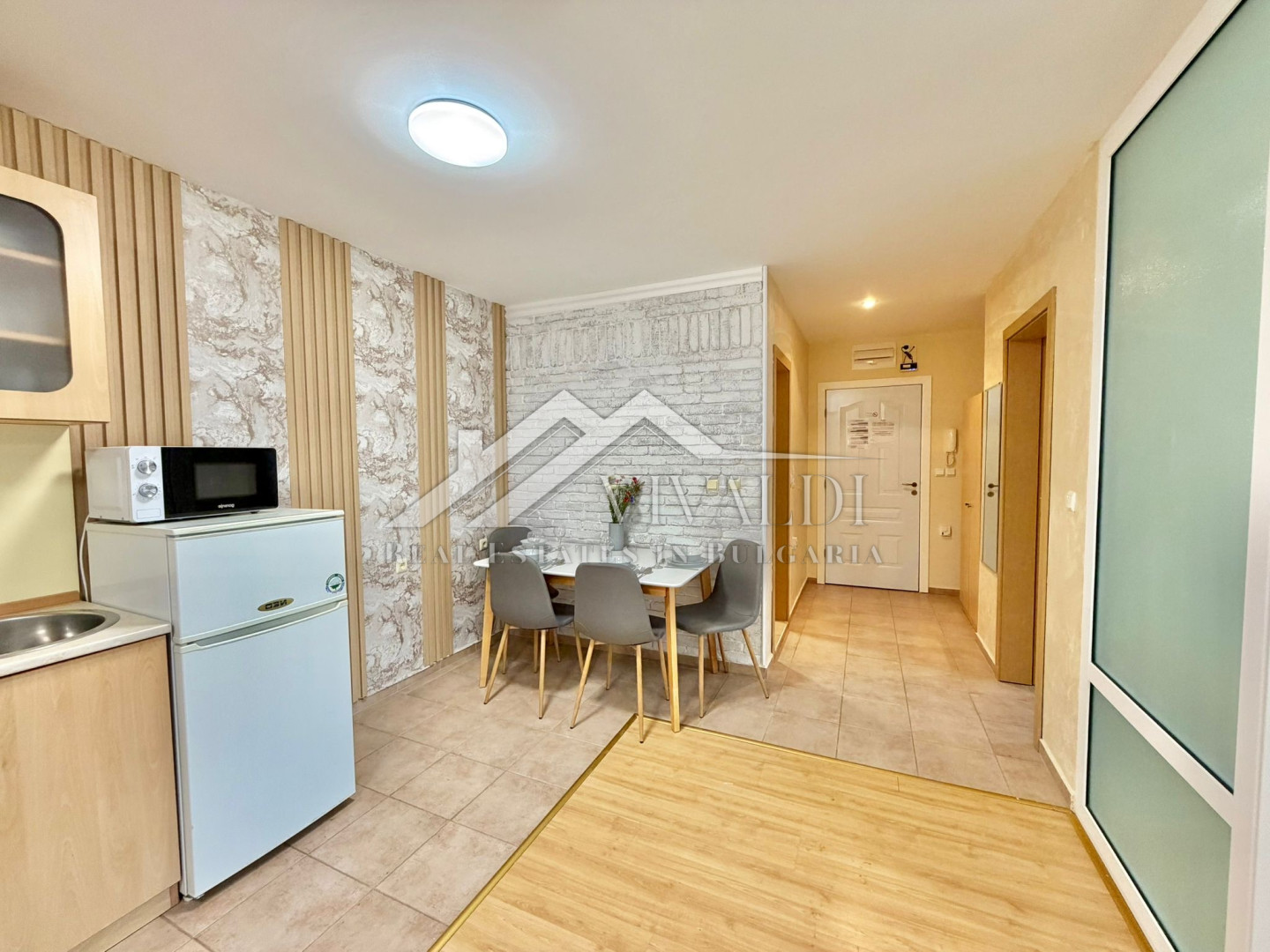 Двустаен апартамент в гр. Свети Влас.