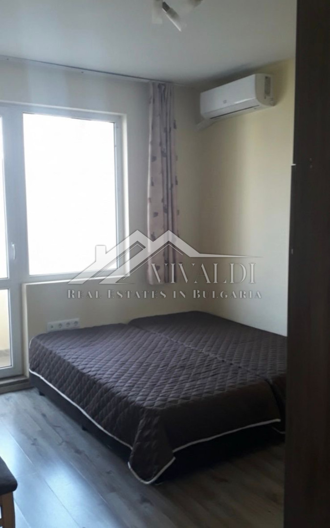 Three-room apartment for rent in the center of Varna.