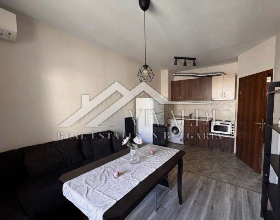 Two-room apartment for rent in the Okruzhna Hospital district, Varna.