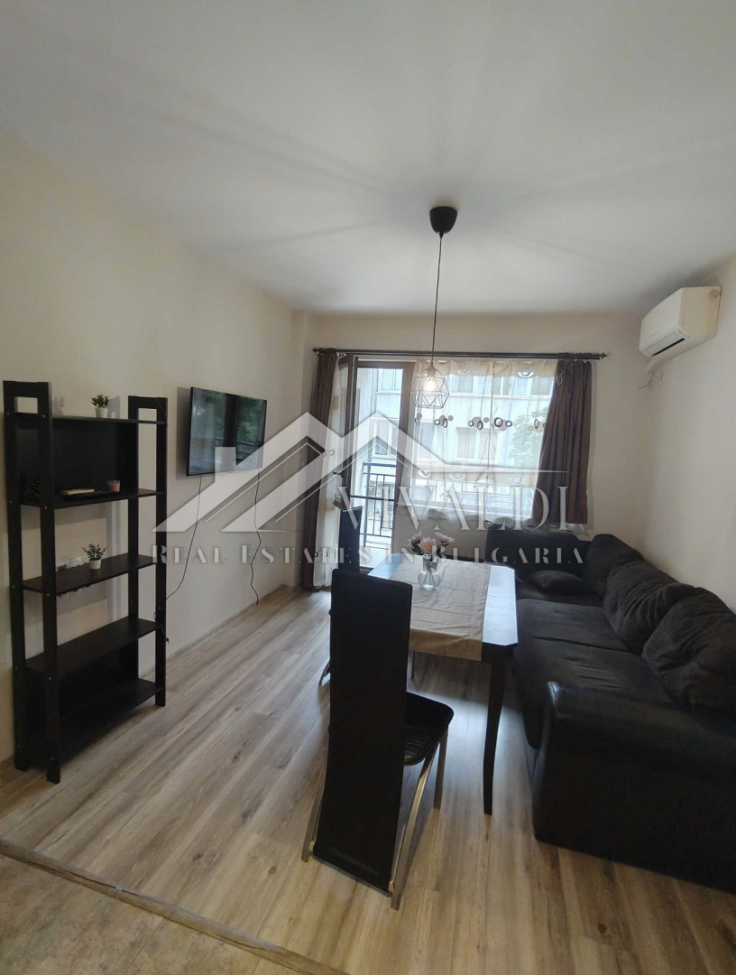 Two-room apartment for rent in the Okruzhna Hospital district, Varna.