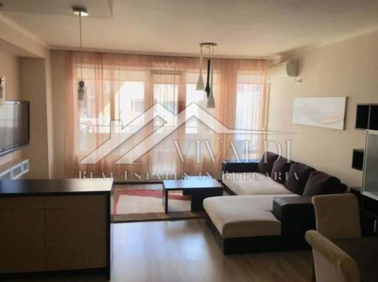 Тристаен апартамент в район Чаталджа, Варна