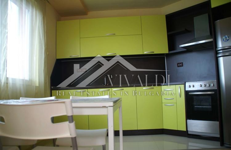 Двустаен апартамент в район Колхозен пазар, Варна.