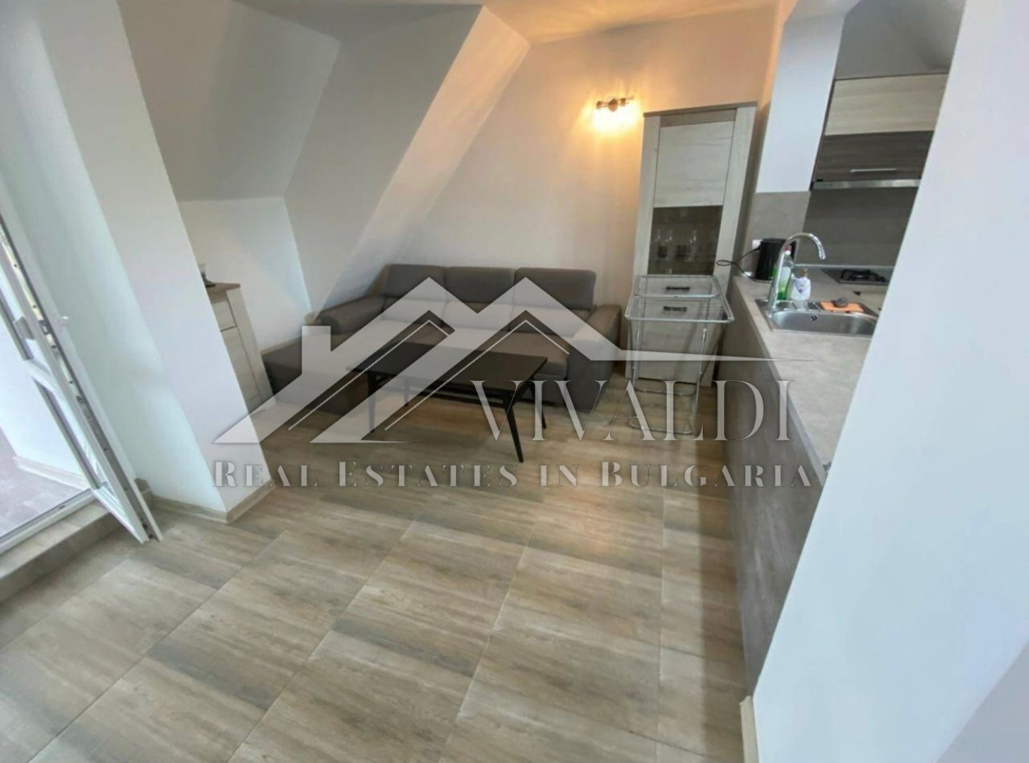 Двустаен апартамент — Варна, район Младост