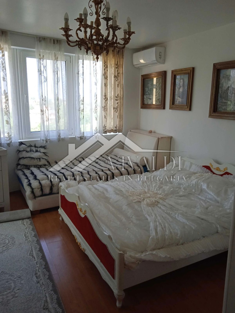Three-room apartment with a parking space — Evksinograd area, Varna