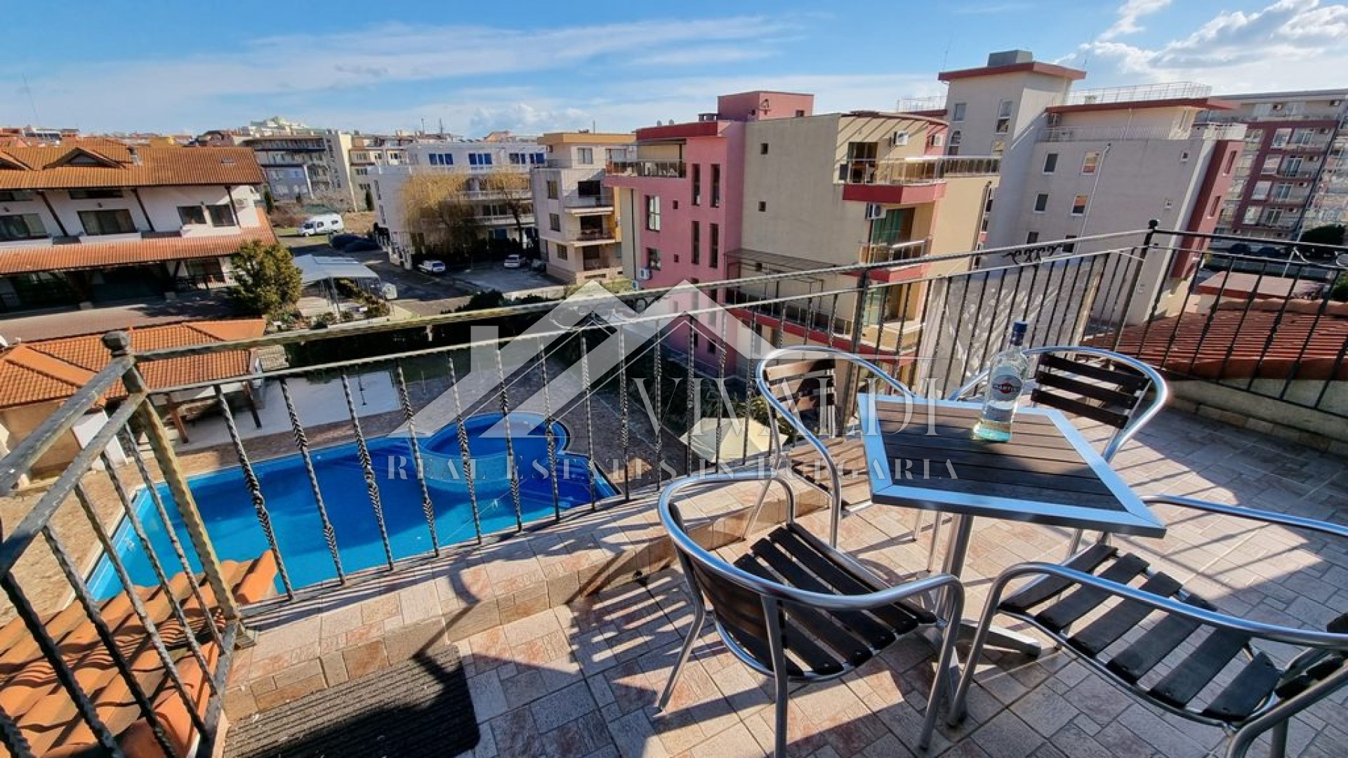 Two-bedroom apartment in Nessebar