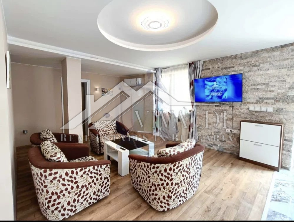 Трёхкомнатный апартамент с двором - к.к. Чайка, Варна