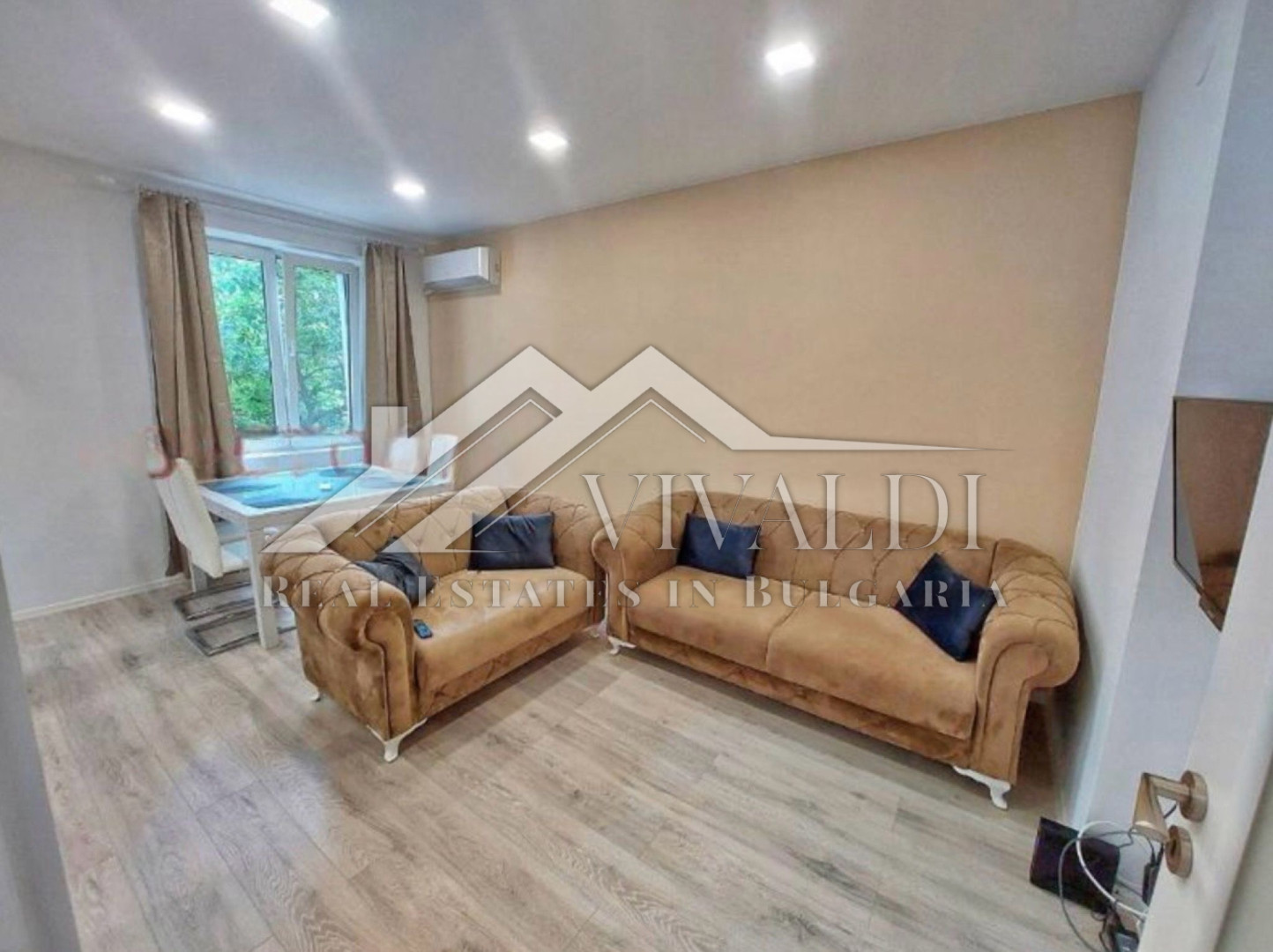 Three-room apartment  in the center of Varna