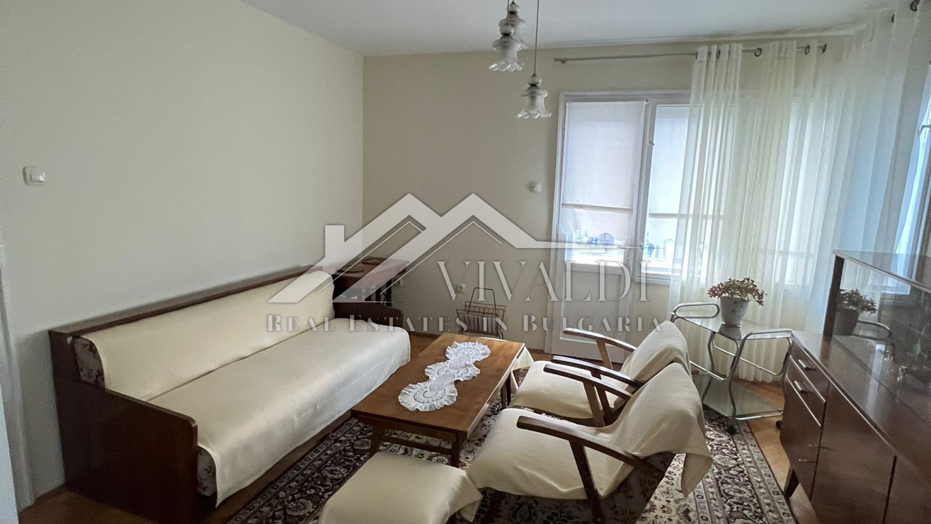 Four-room apartment  in the center of Varna